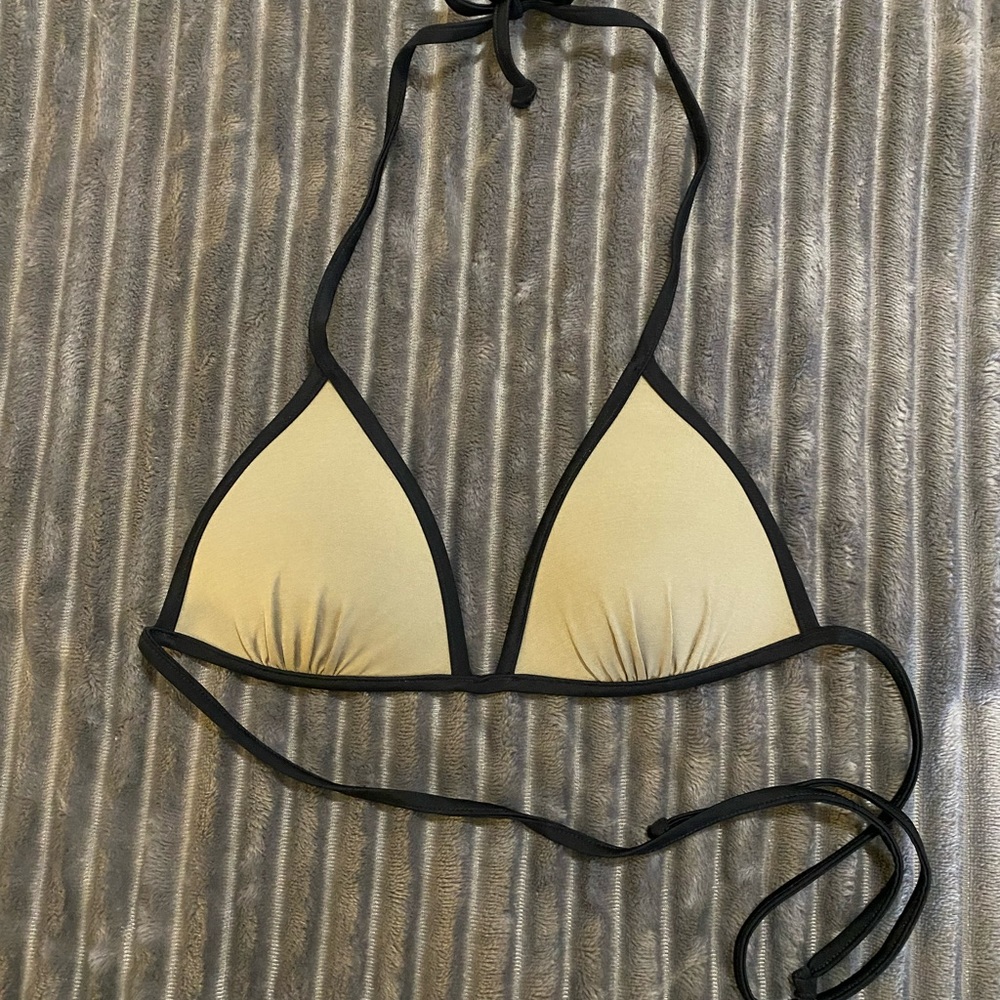 CLOSET CLEAN OUT - Triangle bikini top